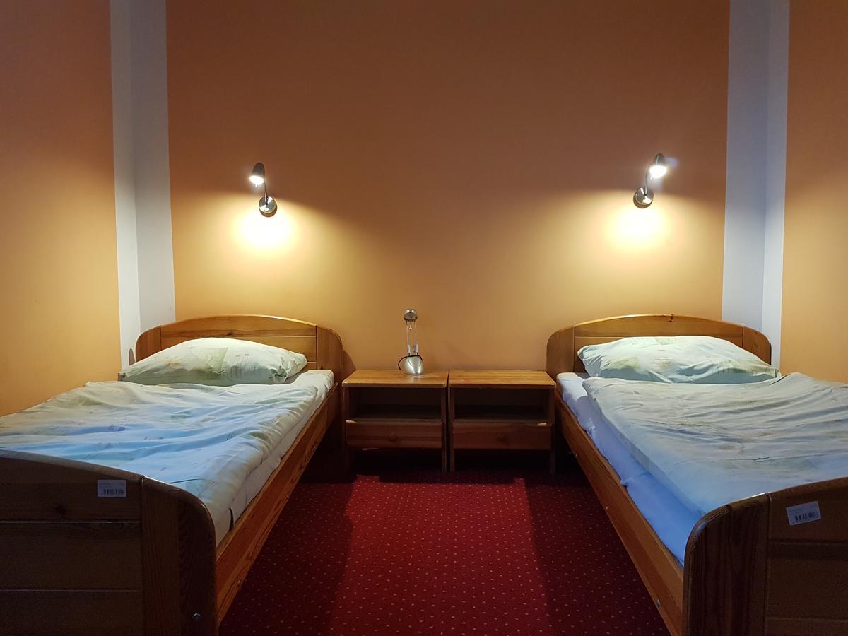 Hotel Chrobry Szprotawa Exterior foto